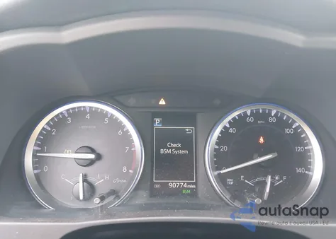 2019 Toyota Highlander Xle z USA, uszkodzony, nr VIN 5TDJZRFH5KS921738